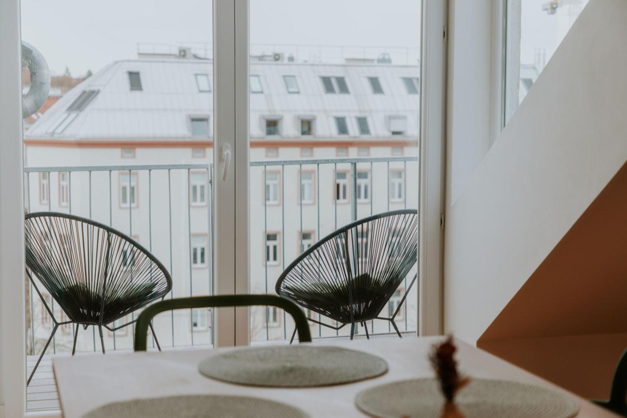 Large Apartments - Great For Groups - With Balcony Or Terrace ウィーン エクステリア 写真