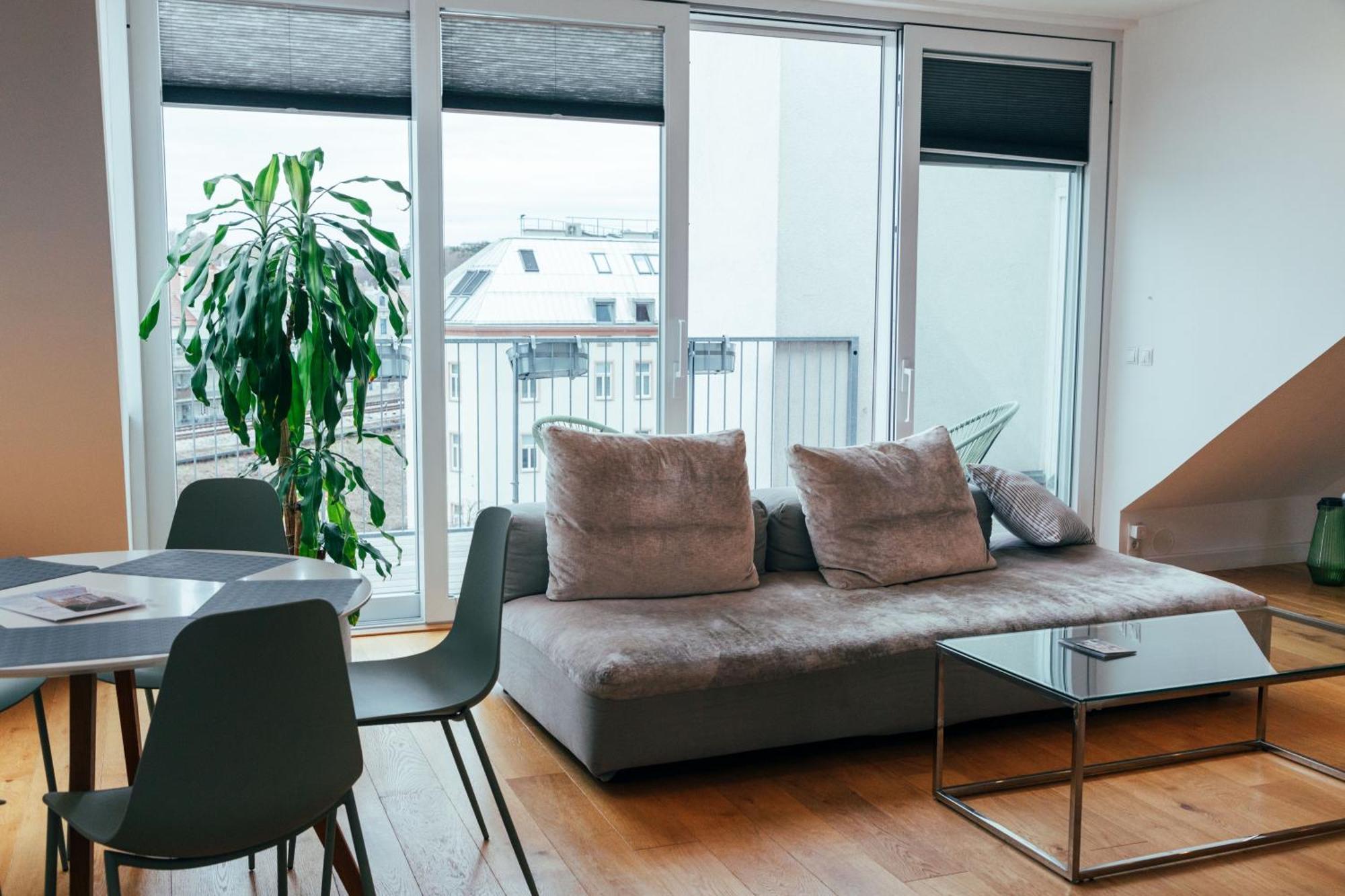 Large Apartments - Great For Groups - With Balcony Or Terrace ウィーン エクステリア 写真